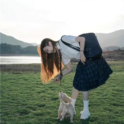 步入黑暗
